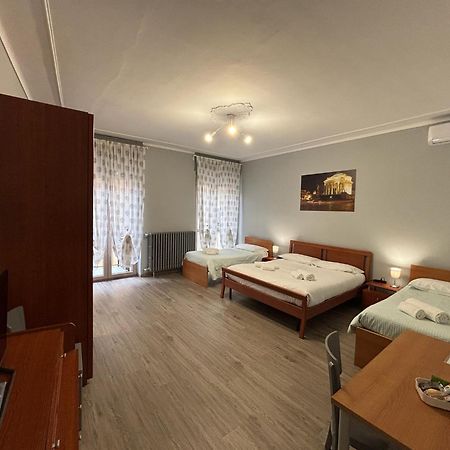 Domus Hotel Caselle Torinese Exterior foto