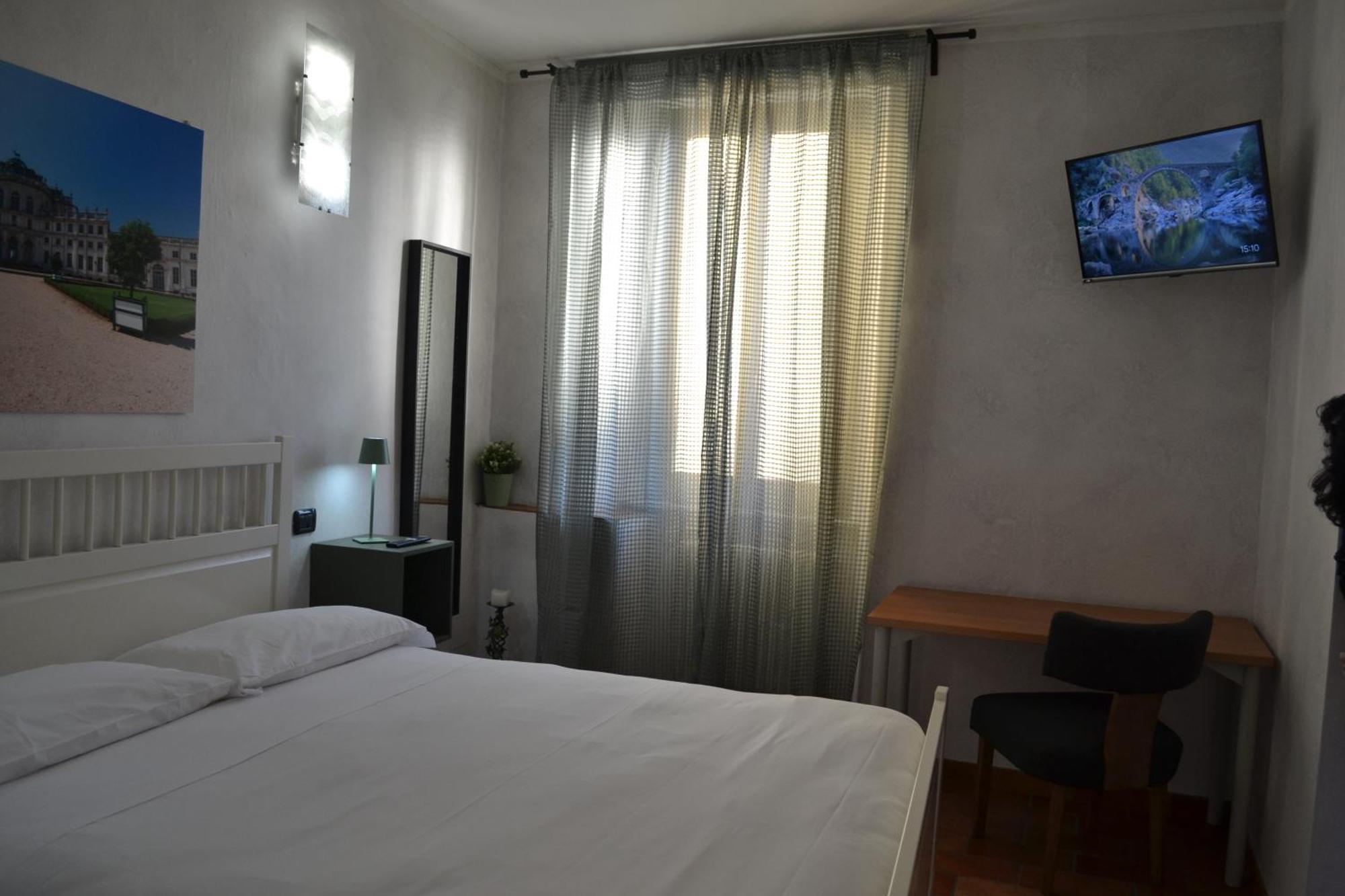 Domus Hotel Caselle Torinese Exterior foto