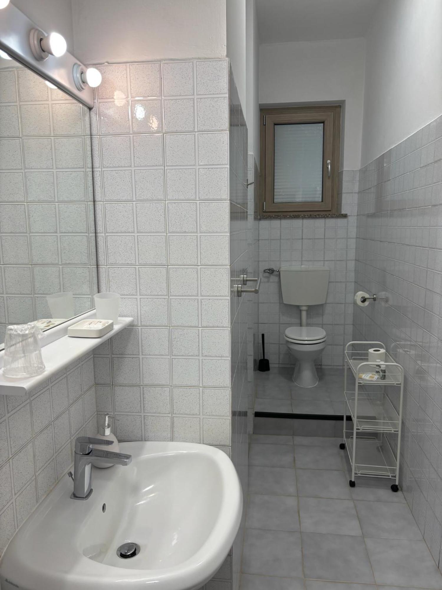 Domus Hotel Caselle Torinese Exterior foto
