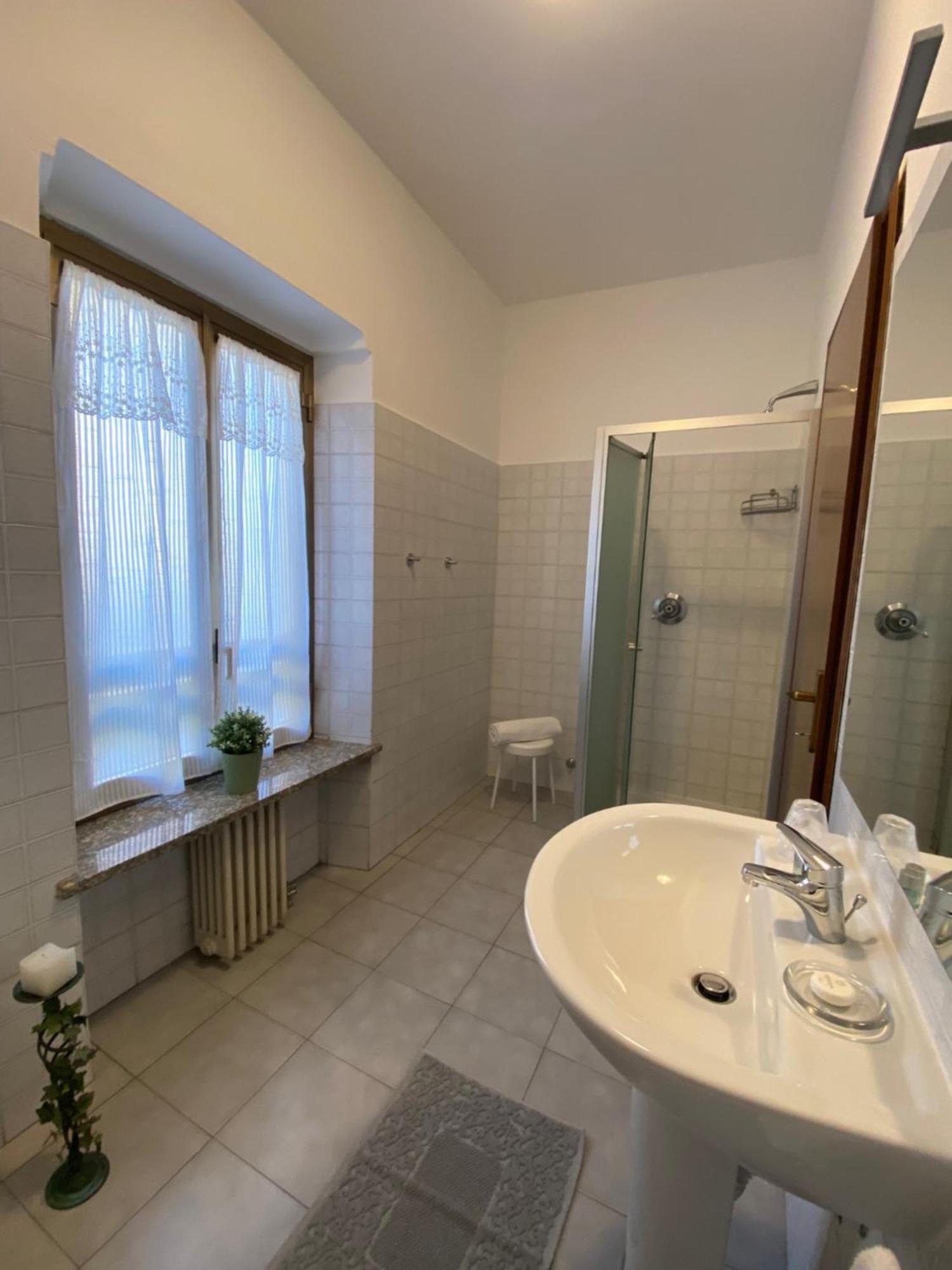 Domus Hotel Caselle Torinese Exterior foto